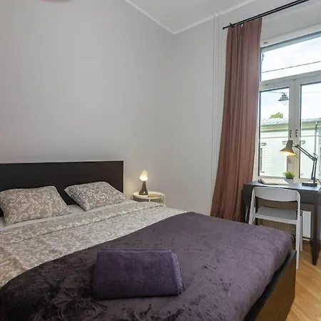 Elegant 3-bedroom Haven アパート